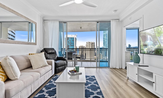 Surfers Paradise Apartment | Two-Bedroom Apartment with Water View