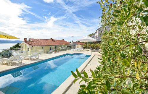 Ruskamen Apartment | Two-Bedroom Apartment In Lokva Rogoznica