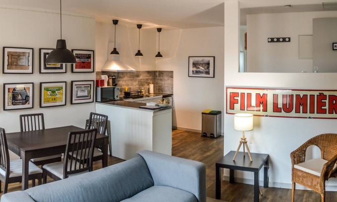 Bergerac Apartment | Two Bedroom Apartment 3rd Floor