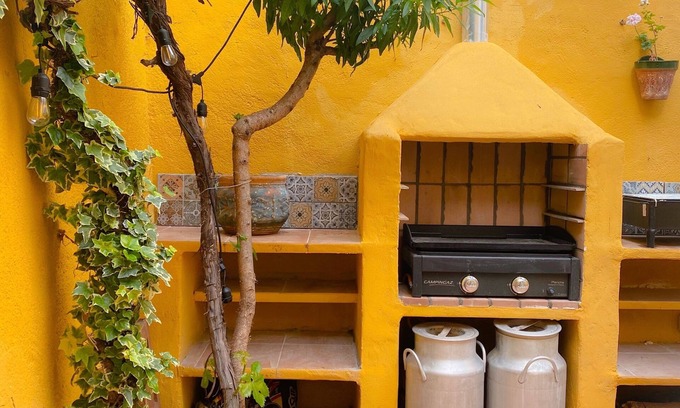 Baza Apartment | Two bedroom apartment with private garden in the centre of Baza.