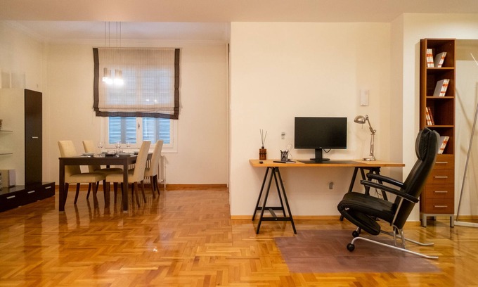 Plaka Condo | Two bedroom Apt in Syntagma - Ermou area