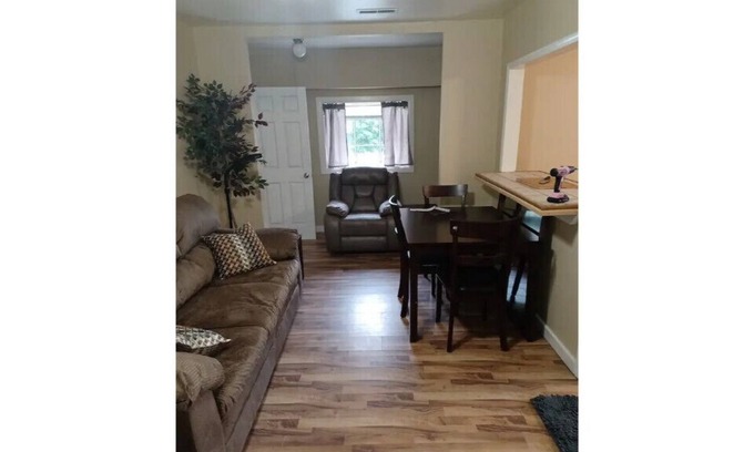 Cartersburg House | Two-bedroom Guesthouse, Avon, IN.,