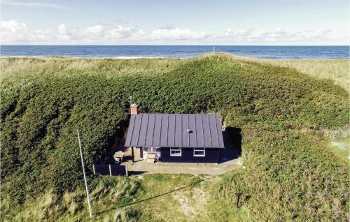 Fjand Badeby House | Two-Bedroom Holiday Home In Ulfborg