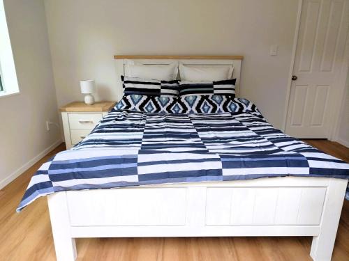 Royal Oak House | Two bedroom homestay with private entrance in convenient location