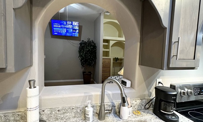 Tucson Apartment | Two Bedroom, One Bathroom Beautiful Home.