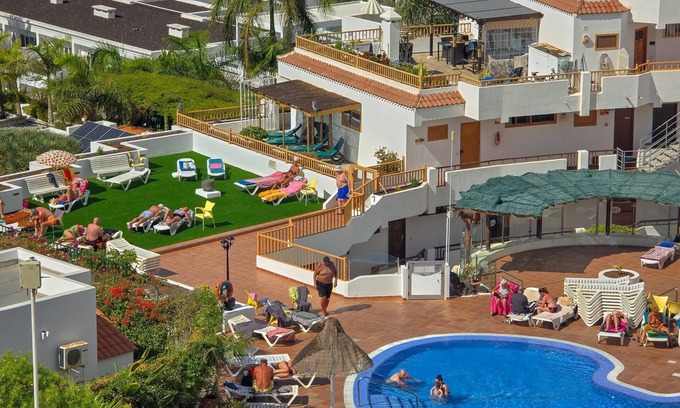 Costa Adeje Apartment | Two bedrooms, balcony, sea view, pool,Wi-Fi 50 mts. from beach