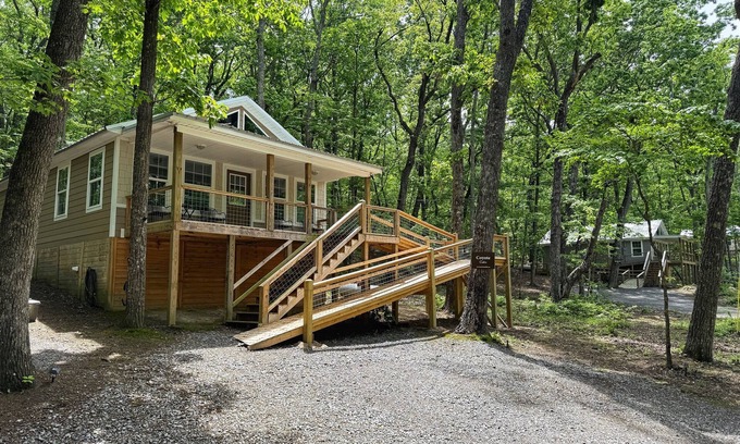 Fort Payne Cabin | Two Cabins on 92 acres beside DeSoto State Park | Fast Wi-Fi | Dog Friendly
