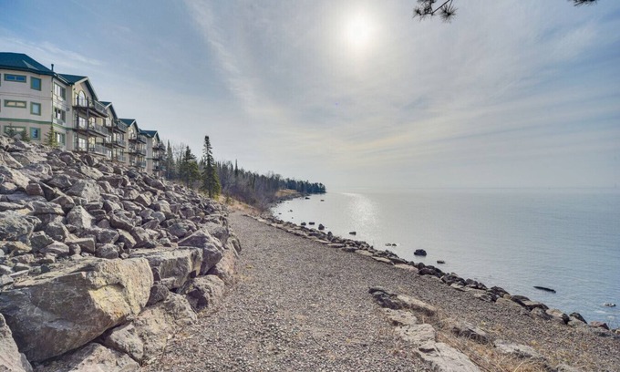 Two Harbors Condo | Two Harbors Lakefront 3BR Corner | Pool, Hot Tub & Sauna | Pets | EV Charger