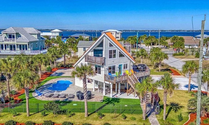 Villa Segunda House | Two if by Sea – Steps to the Gulf with a Private Pool!
