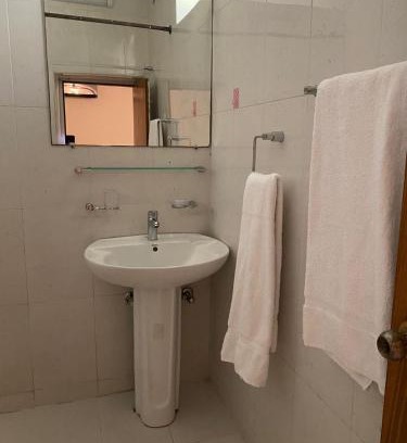 F-7 Sector House | Two minutes walk from jinnah super market, Islamabad