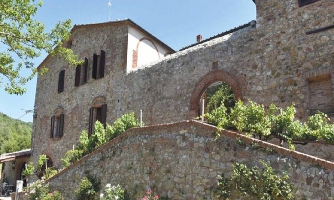 Santo Apartment | Two-room Apartment 1 Borgo Fattoria Tenuta il Santo Monticiano Siena