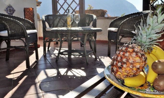 Castelluzzo Villa | Two-room apartment surrounded by greenery, sea view, free wi-fi.