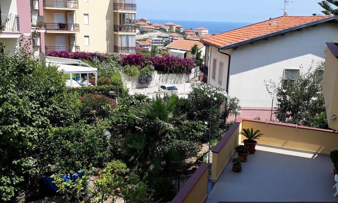 Costarainera Apartment | Two-room apartment 800 m from the sea - West Liguria