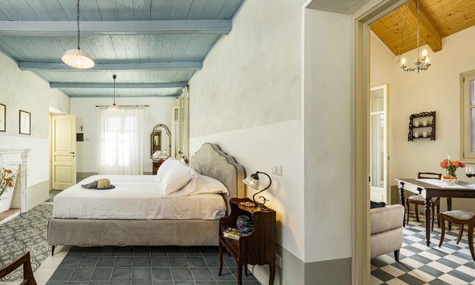 La Morra House | Two-room apartment 6 in an ancient country villa with swimming pool - 50m in the Barolo area