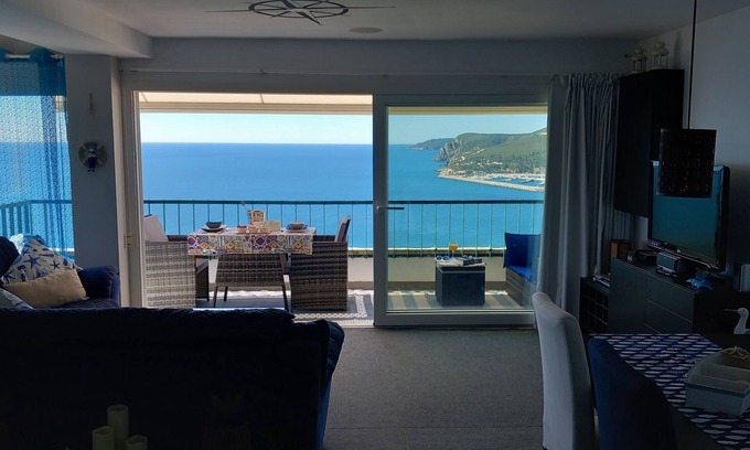 Santiago Apartment | Two sea balconies. WiFi + cable TV + A/C