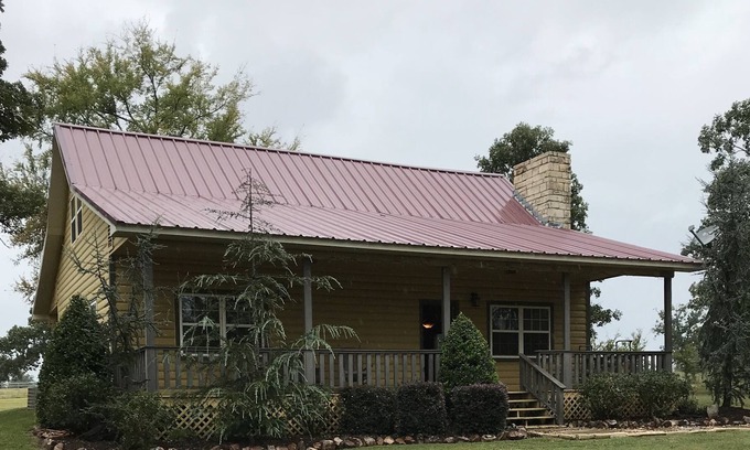 Antlers House | Two story mountain setting lodge