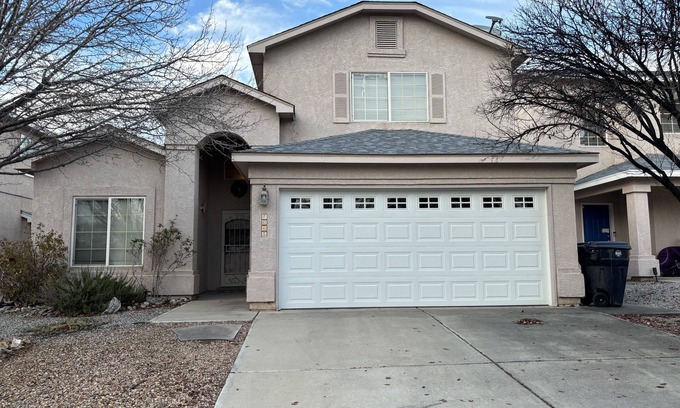 Northeast Heights House | Two-story, three-bedroom casa less than 2 miles from Albuquerque Balloon Fiesta!