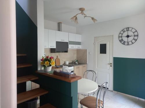 Nowy Sacz Apartment | Twoja Przestrzeń Noclegi Pokoje Mieszkanie Do Wynajęcia