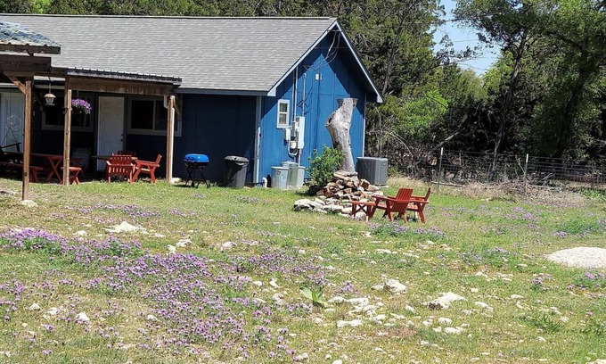 Boerne Bed & Breakfast | TX Hill Country. Private, quiet, Guadalupe River access