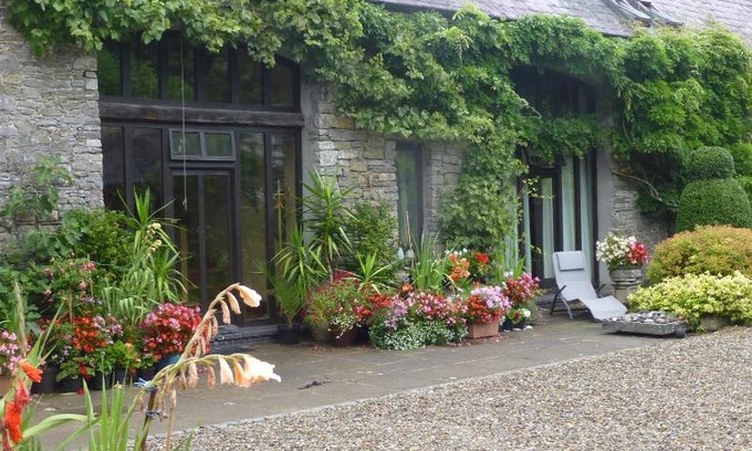 Pentrefelin House | Ty Cefn Tregib
