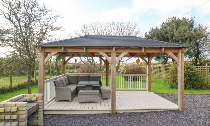 Llanfaethlu Cottage | Ty Gwennol