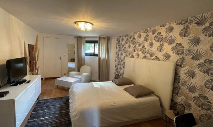 Montrabe Bed & Breakfast | Ty Logis