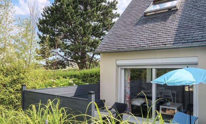 Locquirec House | Ty-Rozen by Interhome