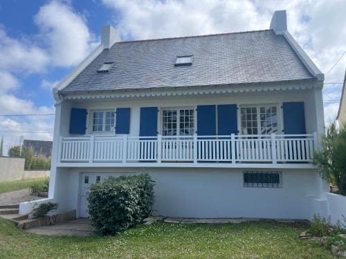 Plouescat House | Ty wezenn MAISON à 30 m de la mer, location du samedi au samedi