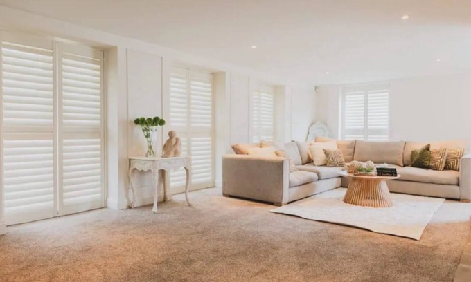 Brinkley House | Tye Barn - Spacious 5-bedroom house in enchanting Brinkley with AC, WiFi
