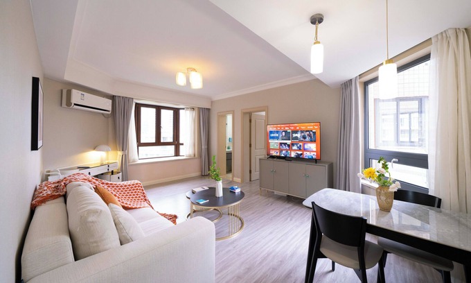 Gubei Bed & Breakfast | Tyms Modern 1BR APT Garden