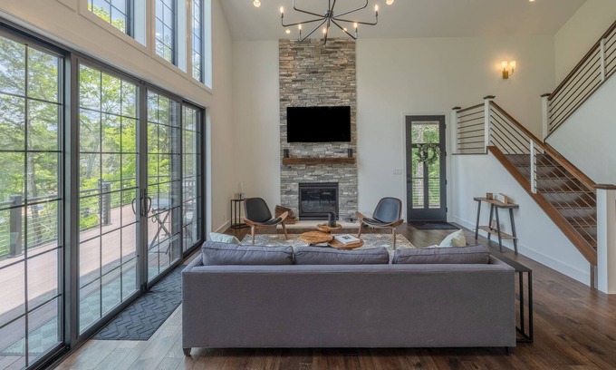 Innsbrook House | Tyrol Haus by Innsbrook Vacations!