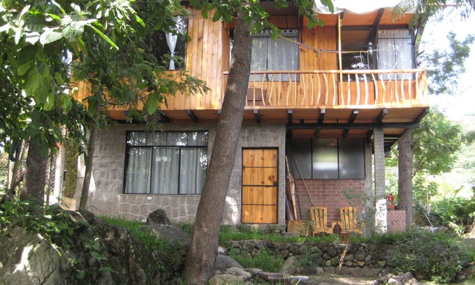 San Pedro La Laguna Cabin | Tzikin Jaay (Birds House)