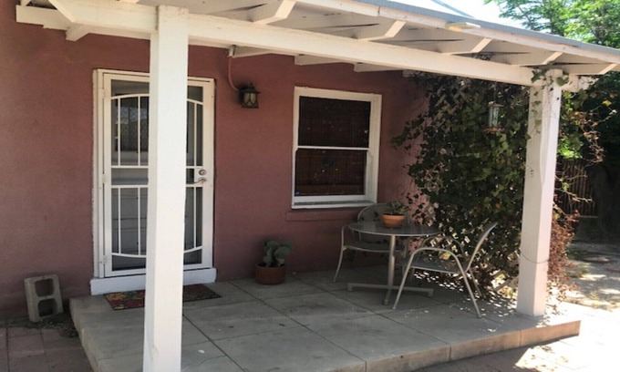Iron Horse House | U of A LOCATION! 2BR/2BA off 4th Ave. & 6th St. Blocks from campus and downtown