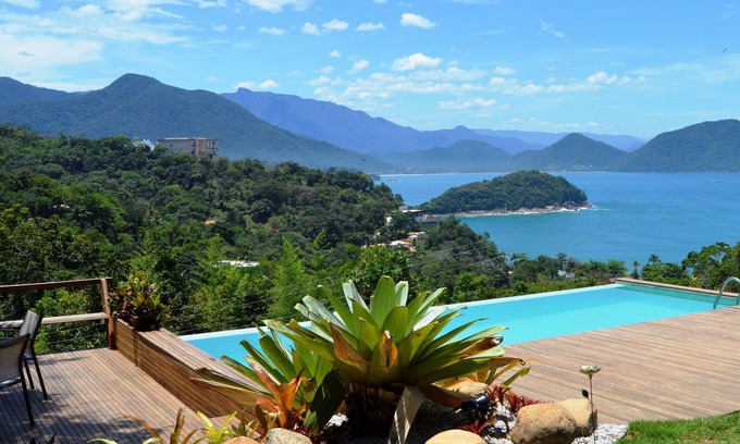 Praia do Frade House | Ubatuba Closed Condominium Pulse Beach