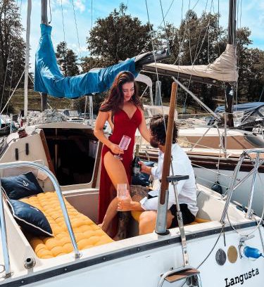 Nebrich Boat Rental | Ubytování na plachetnici