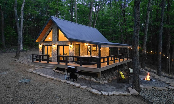 Rockbridge Cottage | Uckor's Cottage at Hocking Hills
