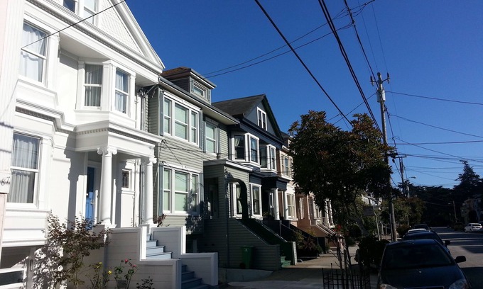 Inner Sunset House | UCSF/Golden Gate Park High-tech Family Victorian
