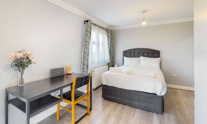 Royal Docks Apartment | UK.LO.CLC - Lovely 2 bedroom flat near ExCel London