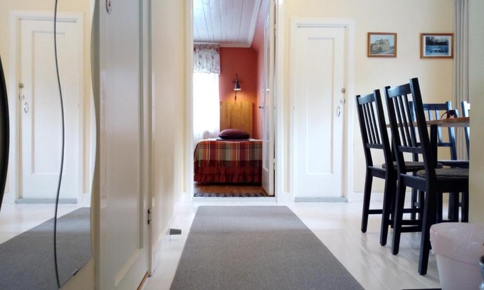 Ullared Bed & Breakfast | Ullaredsgården B&B Express
