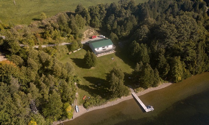 Frontenac Cottage | Ultimate privacy on 10 acres, weed free shoreline, beautiful sunsets, Wolfe Lake