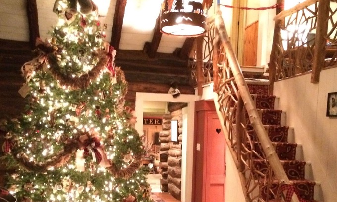 Westport House | Ultimate Vacation Home CALL REBECCA Feel Like your in the woods 2023