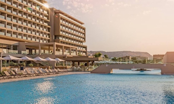 Faliraki Apartment | Ultra All Inclusive Resort Overlooking the Beach
