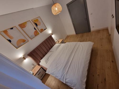 Baia Mare Apartment | Ultra-Central 1 Bed Apartment, str Nicolae Iorga