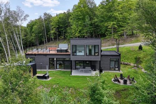 La Conception Ski Chalet | Ultra Luxurious Modern Oasis Private Spa Sauna