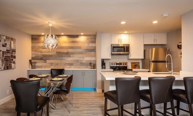 Woodland Springs Condo | Ultra Modern Old Town Scottsdale 3 Bedroom!