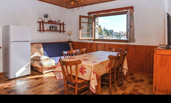 Peone Apartment | Ultra resort center Large 3-room apartment At the foot of the slopes & shops