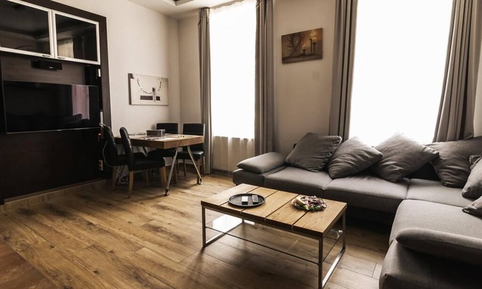 Brasov City Centre Apartment | Ultracentral Apartment