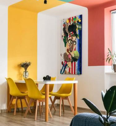 Bacau Apartment | Ultracentral cozy art apartment