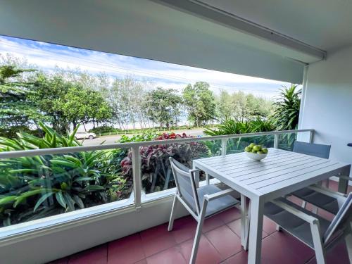 Wongaling Beach Apartment | Ulysses 1 - 2 Bedroom Spacious Ocean Views