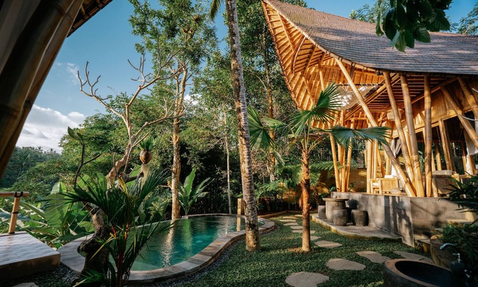 Melayang Villa | Umah Bali Kuno Villas